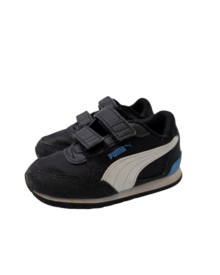 Velcro shoes - Pumas - sz. 6C