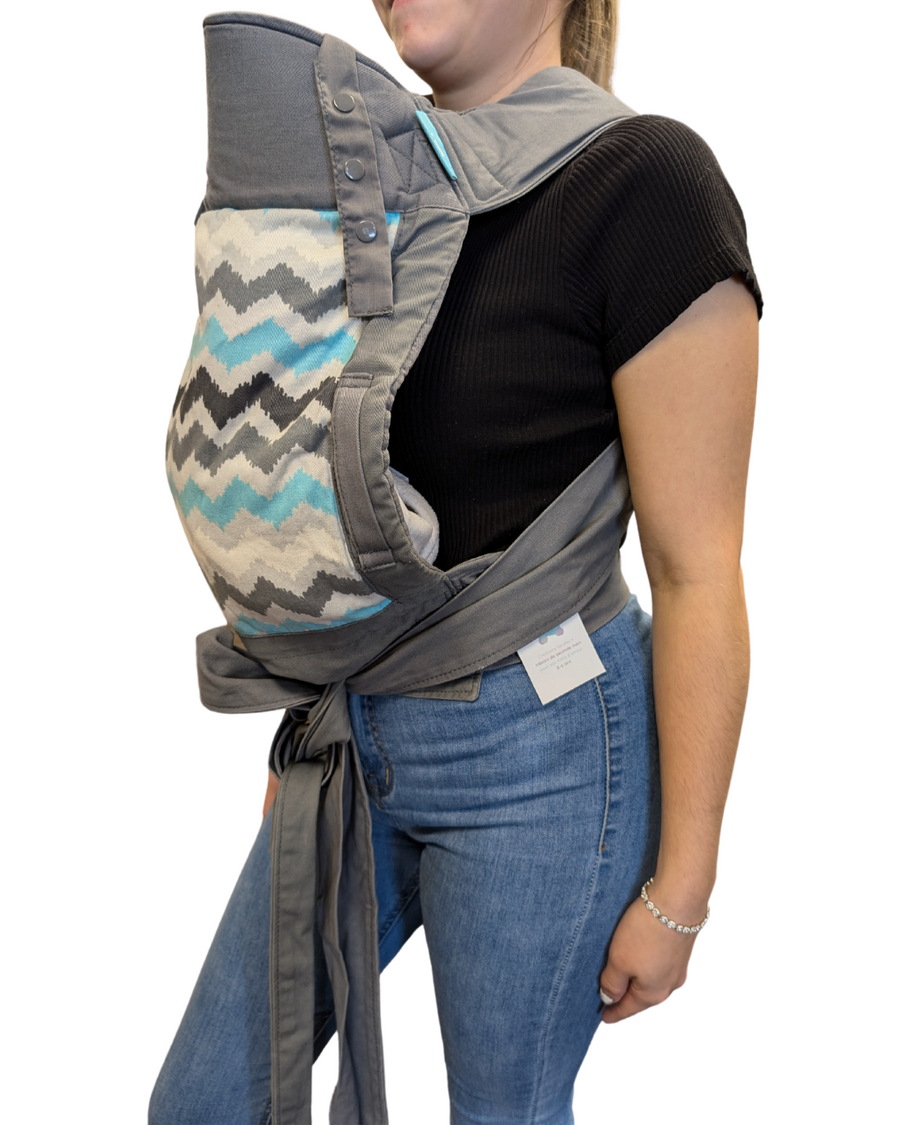 Grey Zigzag Baby Carrier - Infantino